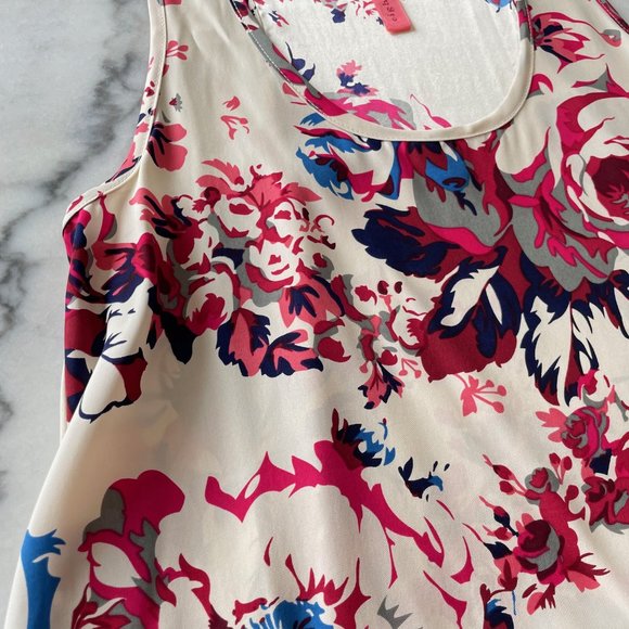 Eight Sixty Cream and Floral Silk Tank - Picture 6 of 10